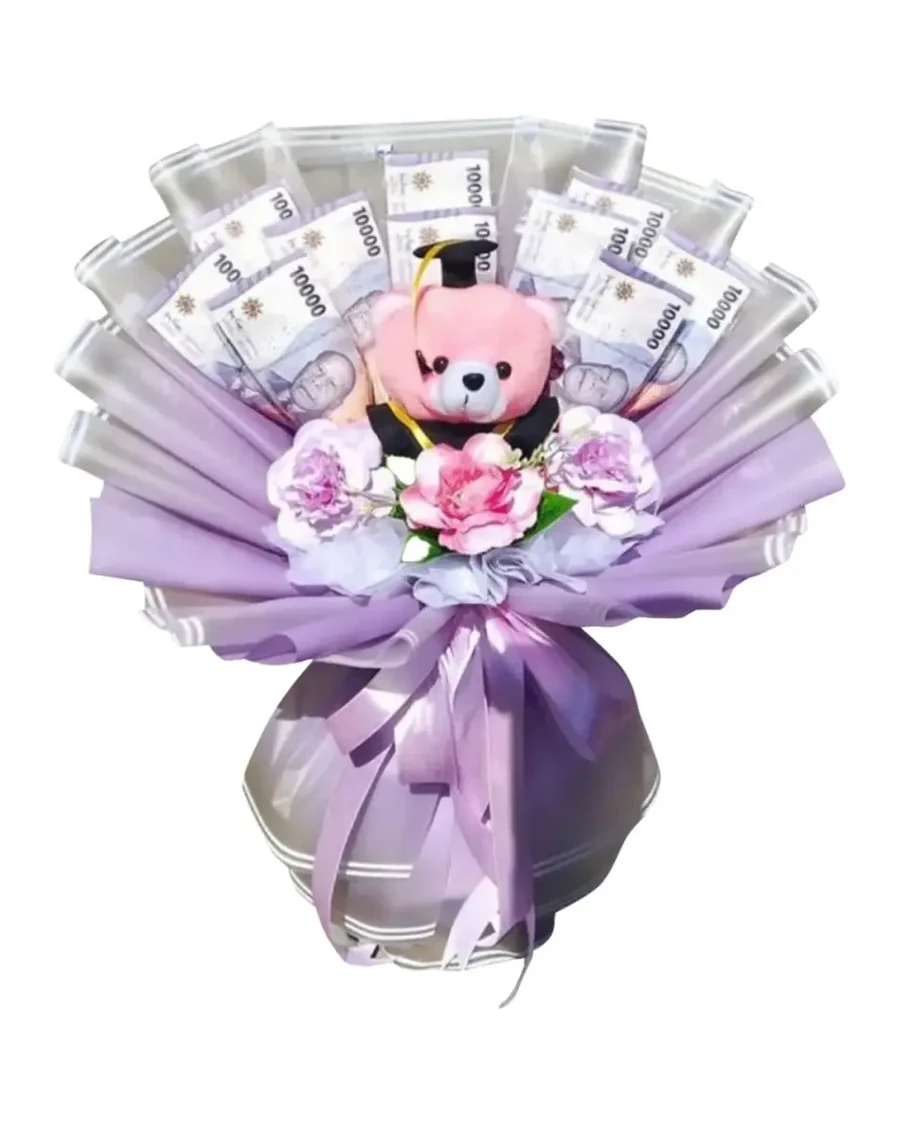 Buket wisuda dengan boneka toga
